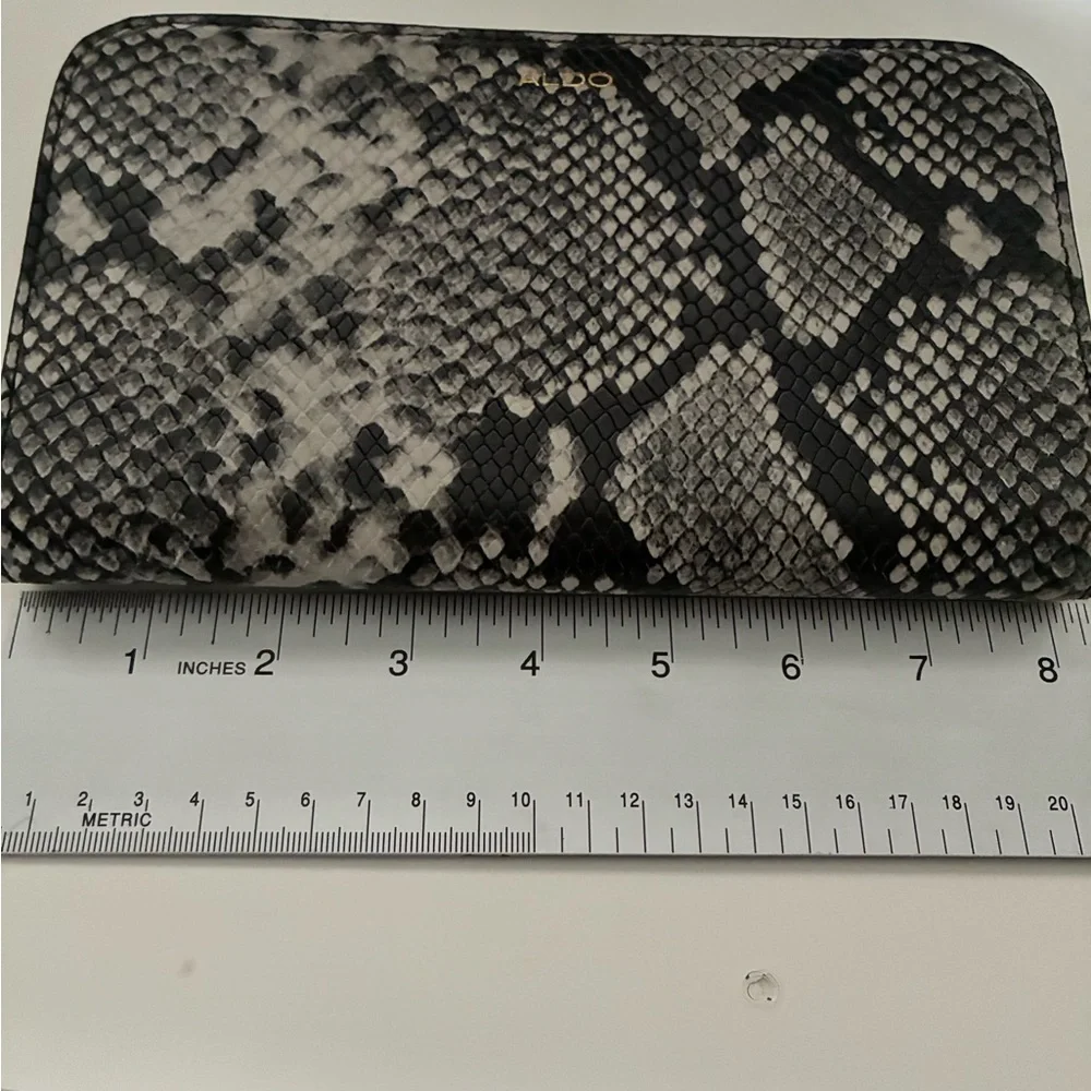 ALDO Black & Gray Snake-Print Zip-Around Wallet - Picture 3 of 8